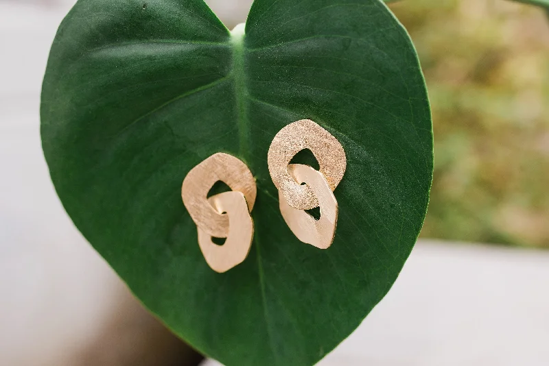 Women’s rose gold earrings-Thick Double Hoop Earrings