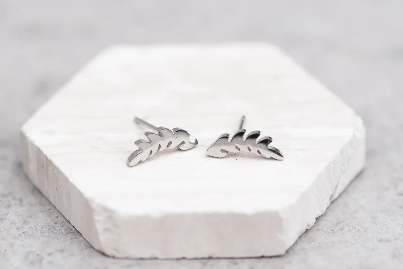 Women’s personalized earrings-Small Silver Leaf Earrings