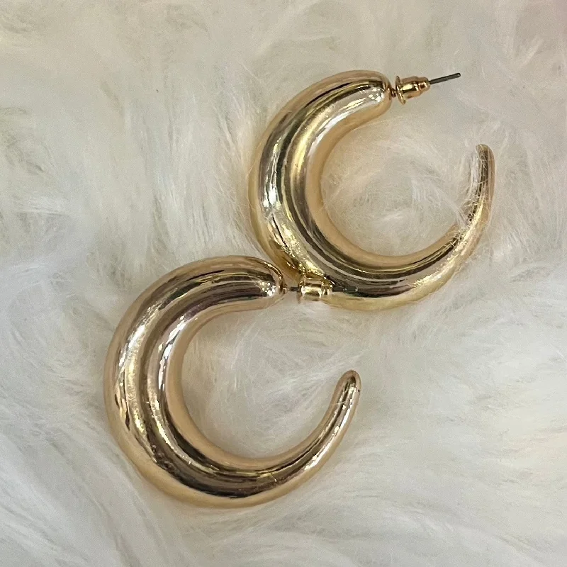 Women’s enamel earrings-Simple Chic Chunky Hoop Earrings