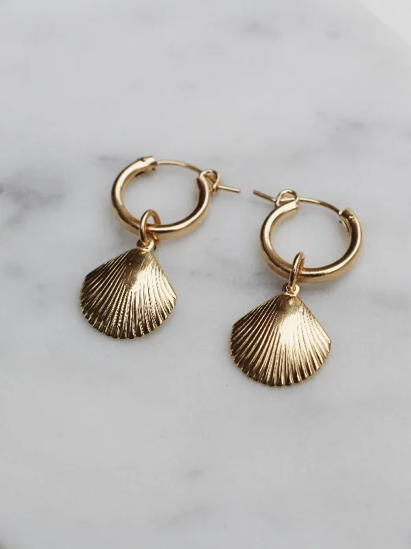 Women’s nature-inspired earrings-SpeShell Hoop Earrings