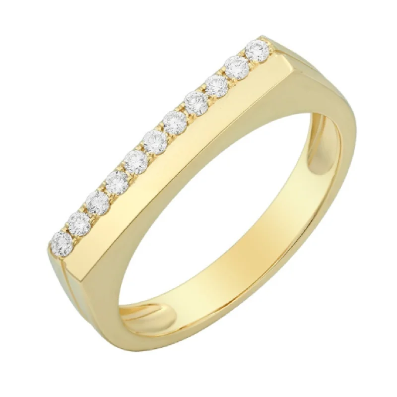 Women’s elegant wedding rings-Signet Diamond Gold Ring