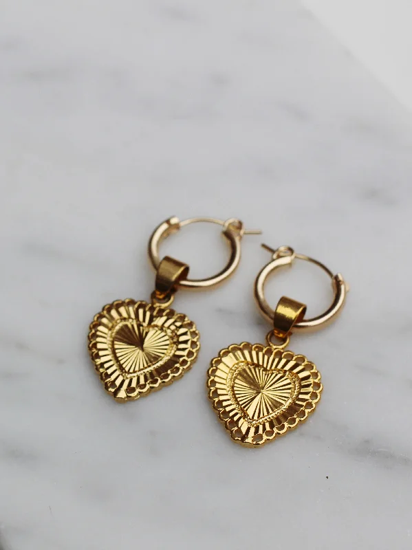 Women’s oversized earrings-Hearts Aligned Earrings