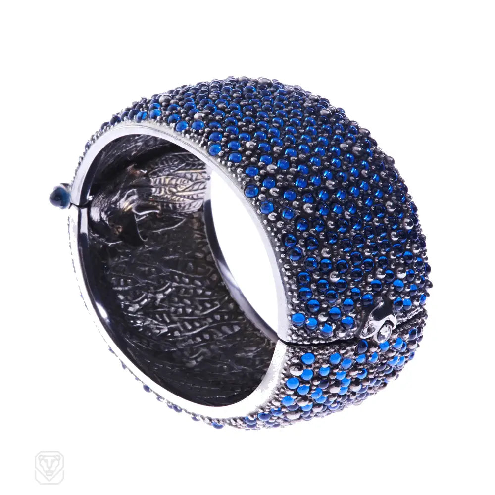 Women’s rainbow bracelet-Cabochon blue crystal beaded bracelet in ruthenium-plated metal