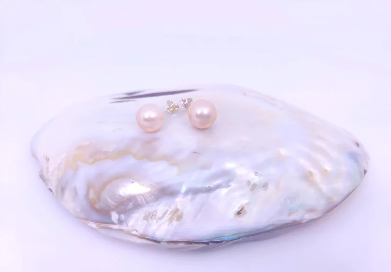 Women’s chandelier earrings-Large Pearl Earrings Pink