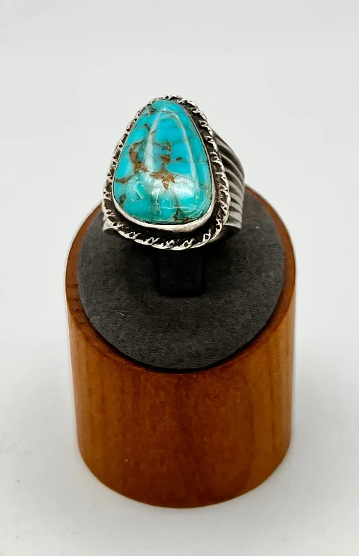 Women’s oval rings-Ring- Vintage Navajo Royston Turquoise